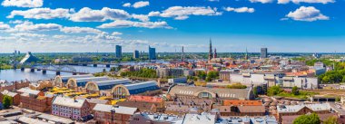 Bilim tarihinde old Riga binadan görüntülemek