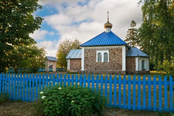 古代の石の正統派教会の聖母マリアの仮定 ラブン ミンスク地域 ベラルーシ — ストック写真