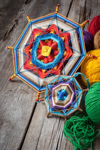 Knitted mandala and yarn — Stock Photo, Image