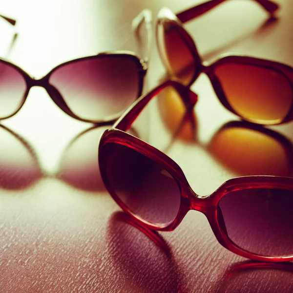 Gafas de sol de moda. Vintage estilizado . — Foto de Stock