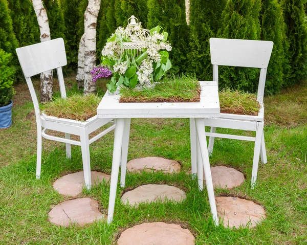 Minsk, Belarus, 23-May-2015: table and chairs — Stock Photo, Image