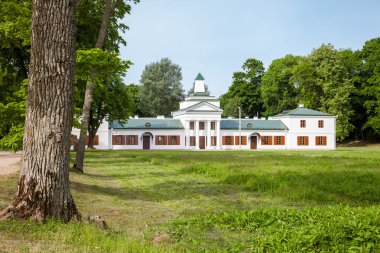 Belorussian tourist attraction -  Oginski  palace