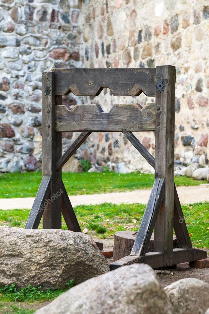 Aparato de tortura medieval madera — Foto de stock © ChamilleWhite