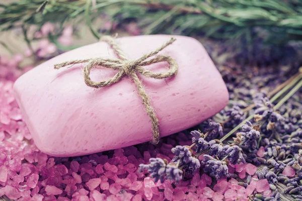 Bar of homemade soaps, sea salt and dry lavender flowers. — Stock Photo, Image