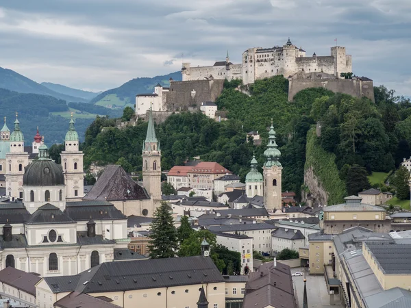 Hill fort Hohensalzburg in Salzburg — Stockfoto