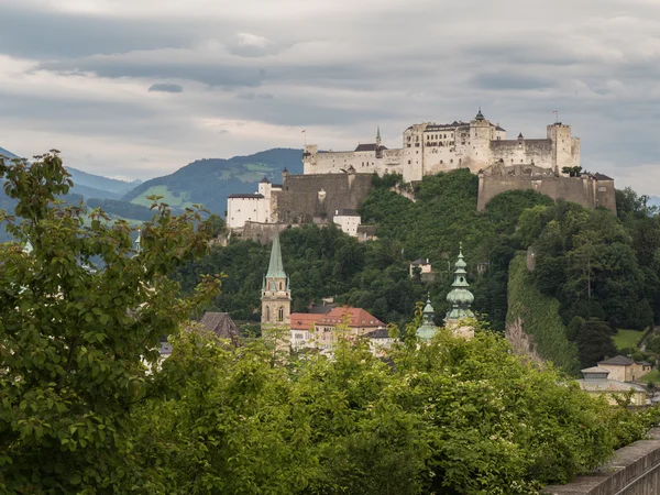 Hill fort Hohensalzburg in Salzburg — Stockfoto