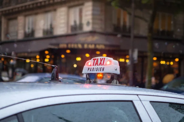 Táxi em Paris — Fotografia de Stock