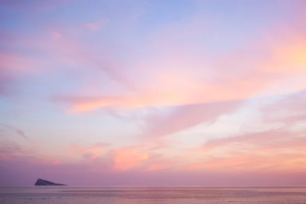 Prachtige zonsondergang aan zee — Stockfoto