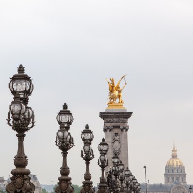 Paris boş Alexander III Köprüsü