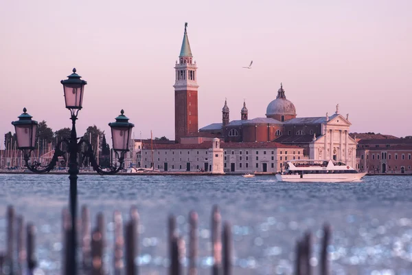 Benátky canal scéna v Itálii — Stock fotografie