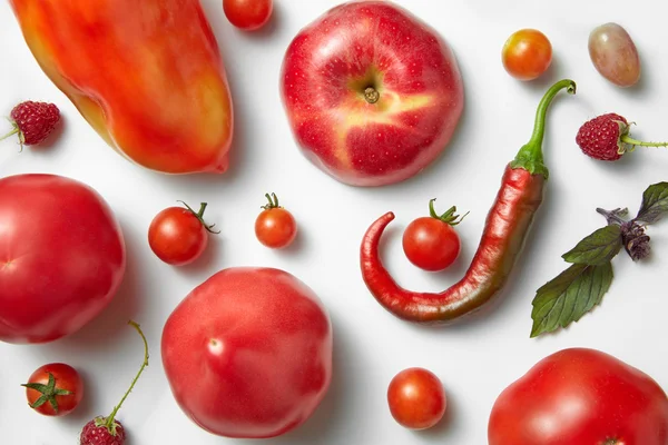 Pimenta vermelha e tomate  . — Fotografia de Stock