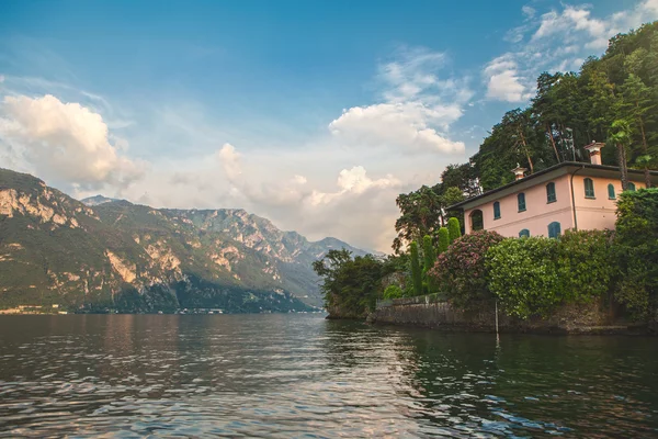 Huis in belaggio op Comomeer — Stockfoto