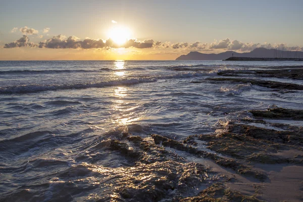 Схід сонця на морі. Майорка — стокове фото