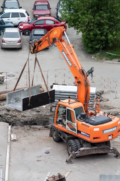 Tyumen Russia June 2020 Replacing Old Rusty Water Pipes New — Stock Photo, Image