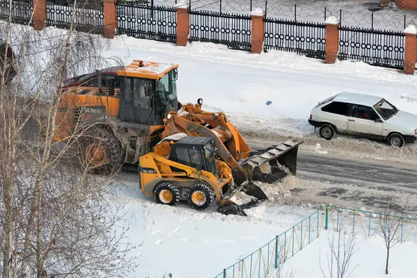 Tjoemen Rusland Februari 2018 Reiniging Van Sneeuw Door Middel Van — Stockfoto