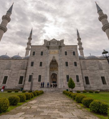 Türkiye 'nin en güzel ve en saygın camilerinden biri olan Süleyman Camii. İstanbul 'da Mart 2021' de yakalandı.