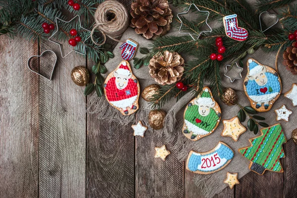 Рождественские украшения и печенье — стоковое фото