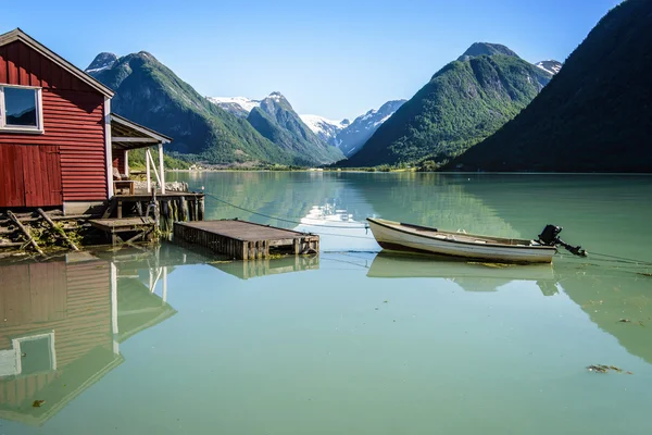 Norge fjord reflektion — Stockfoto