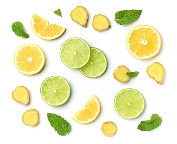 ライム ジンジャー レモンのスライスを白い背景に分離し トップビュー — ストック写真