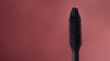 Siyah rimel fırçasına yakın çekim