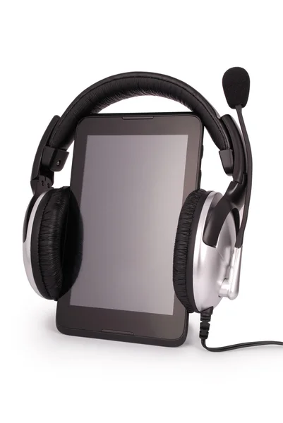 Preto tablet PC e fones de ouvido (caminho Clipping ) — Fotografia de Stock