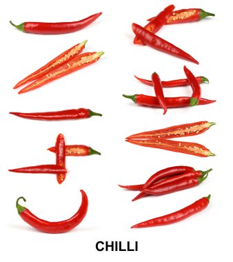 Kırmızı biber beyaz arka planda izole edilmiş. Yüksek çözünürlüklü. Tam alan derinliği.