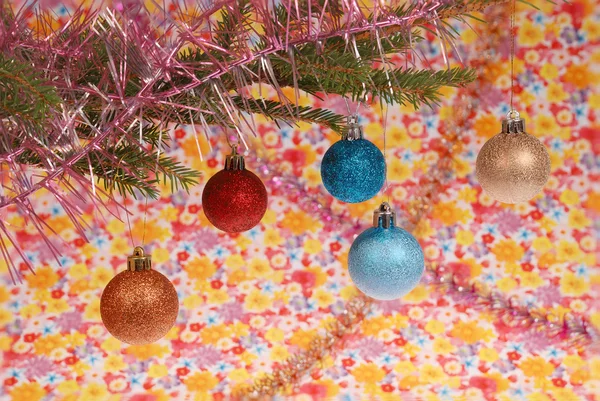 Strój choinkę, świąteczne zabawki — Zdjęcie stockowe