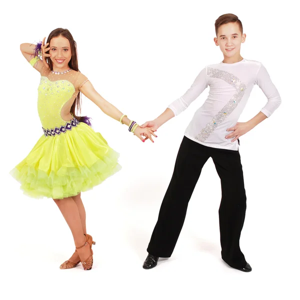 Menino e menina dançando dança de salão — Fotografia de Stock