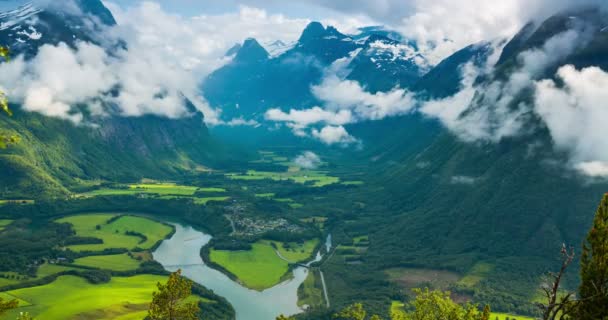 Noruega Montanhas e nuvens Timelapse — Vídeo de Stock