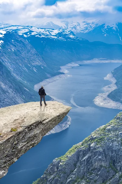 Trolltunga からノルウェーの山の風景観 — ストック写真