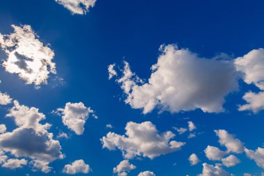 Mavi Gökyüzü Bulutları 