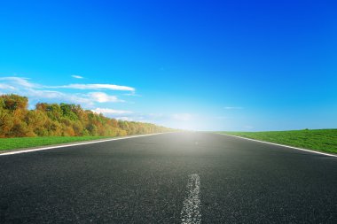 asfalt yol güzel görünümü