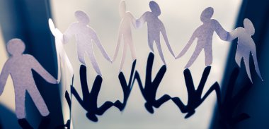 Kağıt insanlar izole 