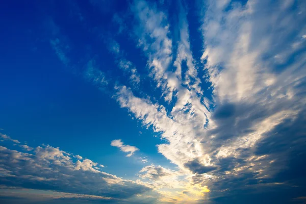 Blå himmel baggrund - Stock-foto