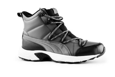 Beyaz arka planda izole edilmiş erkek moda gri çizmeleri.