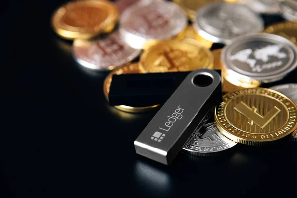 Ucrania Rovno Diciembre Billetera Hardware Libro Mayor Para Criptomoneda Fondo — Foto de Stock