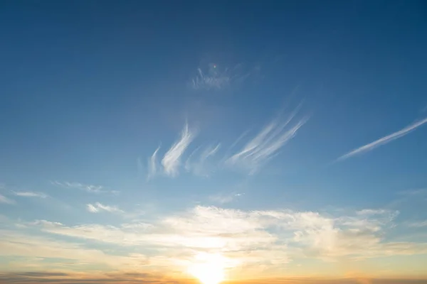 Céu Bonito Com Nuvem Antes Pôr Sol — Fotografia de Stock