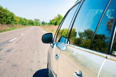 bulanık yol ve araba