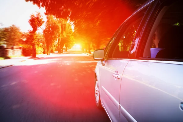 ぼやけた道路と車 — Stock fotografie