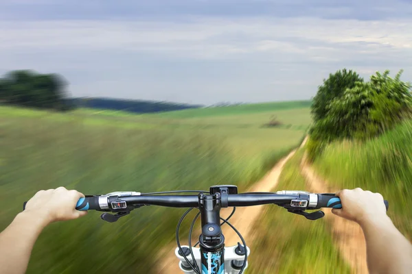 Mountain biking — Stock Photo, Image