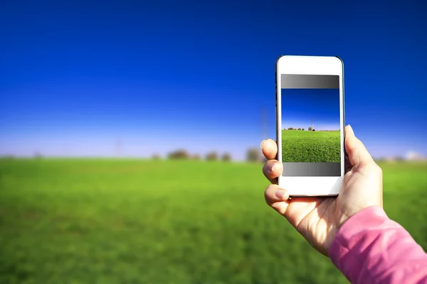 Telefon w ręku — Zdjęcie stockowe