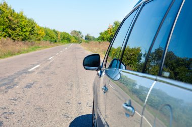 bulanık yol ve araba, hız hareketli arka plan