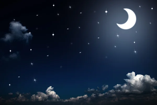 Cielo notturno con grande luna — Foto Stock