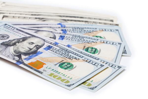 Новые 100 долларов крупным планом
