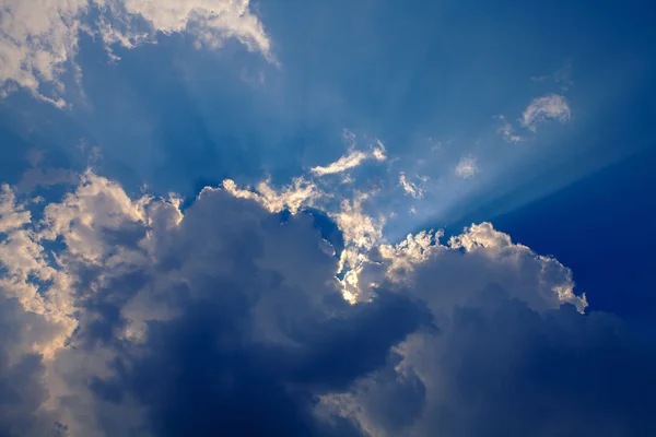 Blue sky with white and grey clouds — Stock Photo, Image