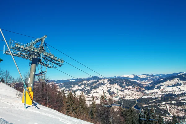 Beautiful winter mountains, skiing resort — Stock Photo, Image