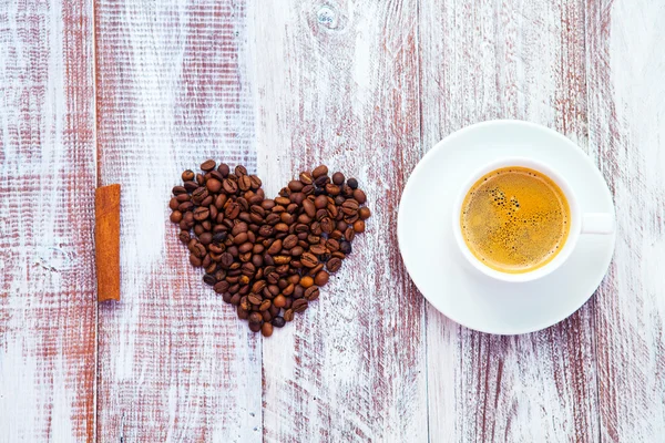 Chicchi di caffè come un cuore Amo il caffè — Foto Stock