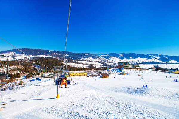 Beautiful winter mountains, skiing resort — Stock Photo, Image