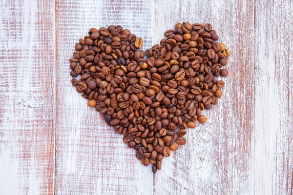 Koffie korrels als hart — Stockfoto