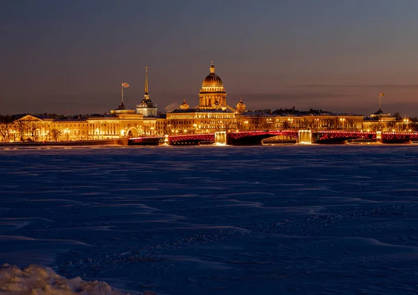 Winter Petersburg Admiralty Isaac Cathedral Palace Bridge View Ice Frozen — Stok fotoğraf
